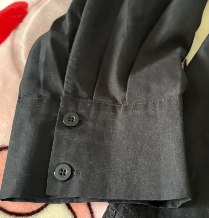 Chemise noir - photo numéro 3