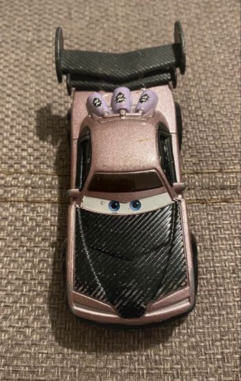 Voiture Boost avec flammes 