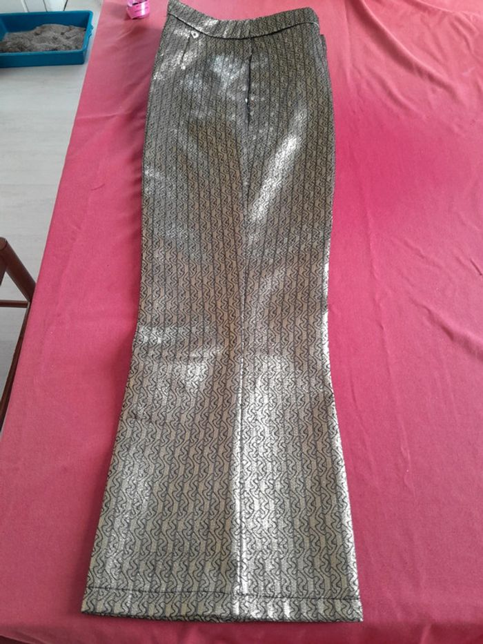 Très beau pantalon de fete please