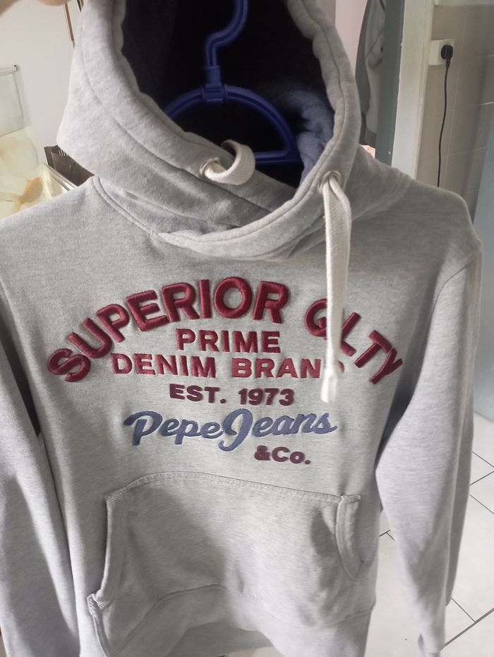 Pulls à capuche  marque pepe Jean taille s - photo numéro 6