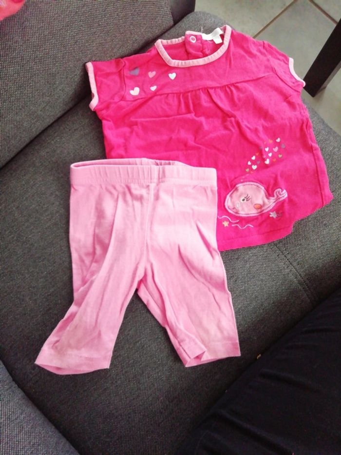 Tenue tee shirt et legging court 18M
