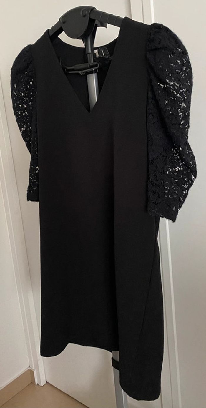Robe Chic Droite Avec Dentelle Taille M - photo numéro 2