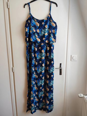 Robe longue à fines bretelles taille L Noisy May