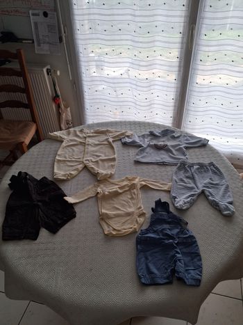 Vêtements  garçon 1 mois