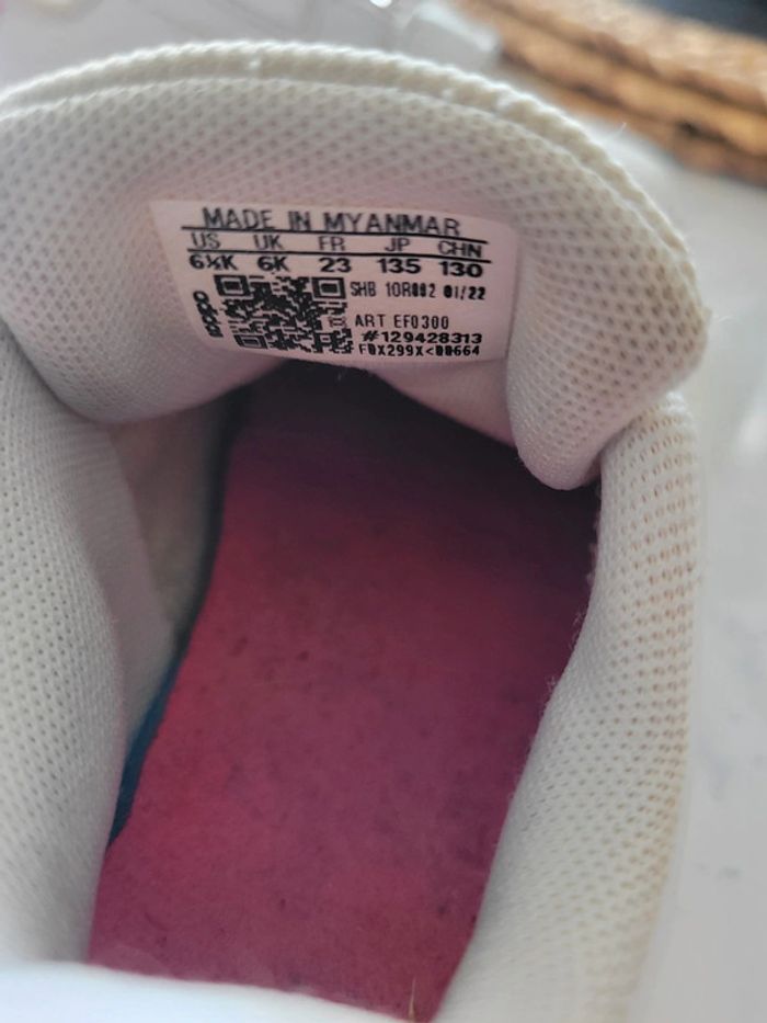 Baskets Adidas  Stan Smith rose  pointure 23 - photo numéro 5