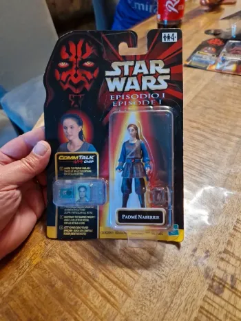 Hasbro • Star Wars Ep.1 figurine Padmé Naberrie • Talk Chip • neuf en boite