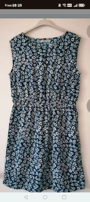 Robe fleurie neuve T. 38/40 