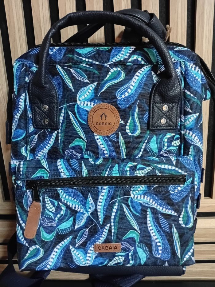 Sac a dos + pochette cabaia Neuf