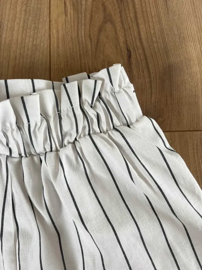 Short rayé femme Bershka - photo numéro 4