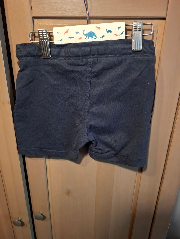 Short 3 ans - photo numéro 2