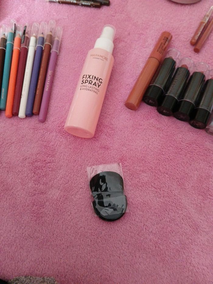 Lot maquillage - photo numéro 12