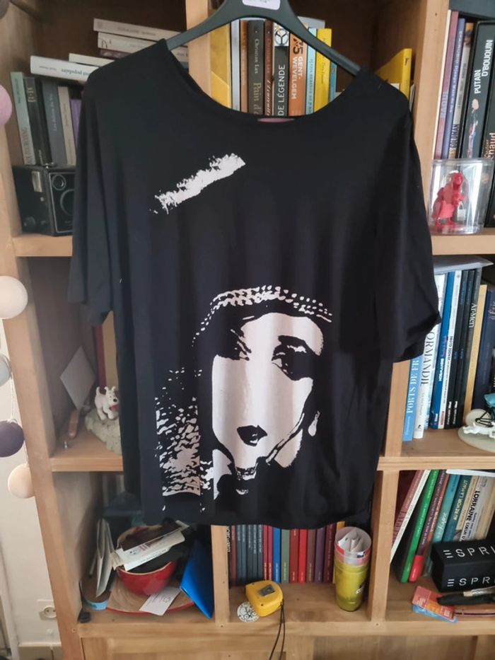 T Shirt  noir coupe large taille 44