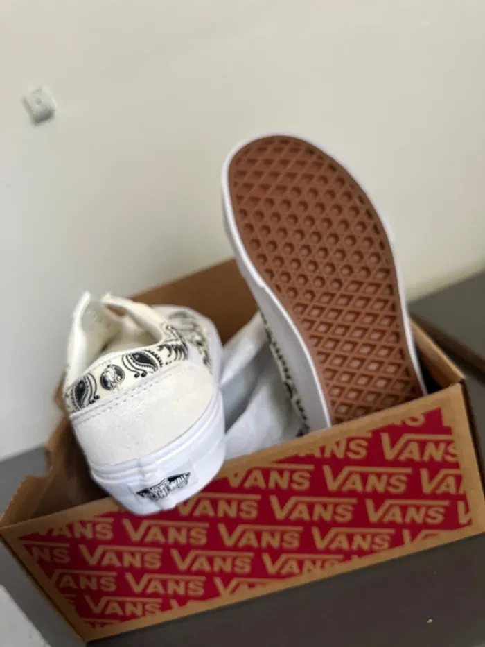 Vans édition limitée - photo numéro 4