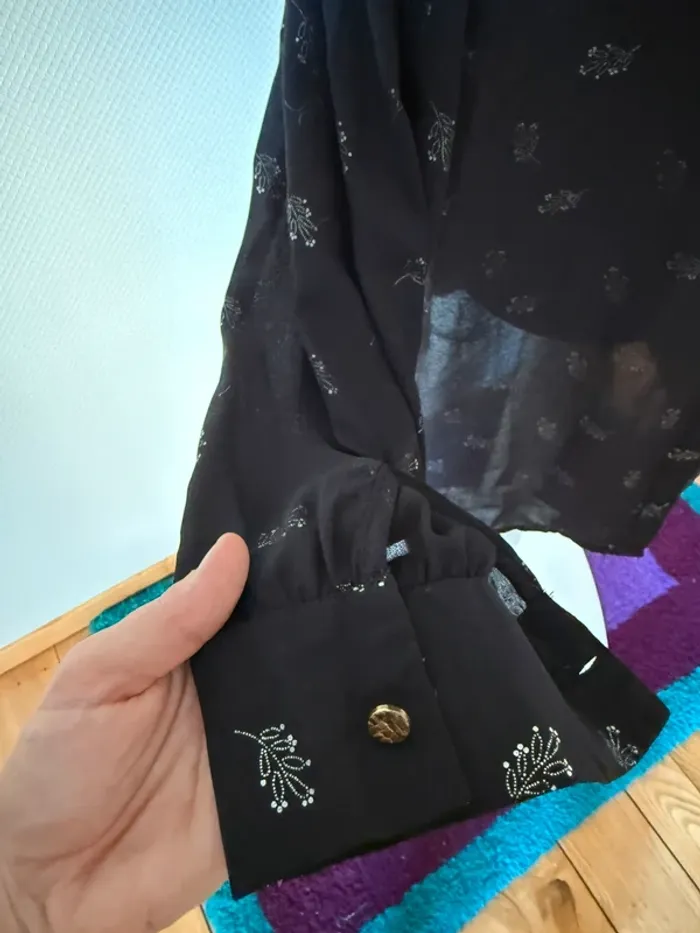 Blouse grande taille en très bon état taille 48 Kiabi noir - photo numéro 5