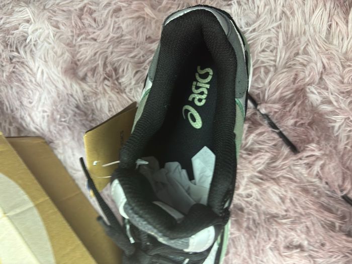 Asics gel NYC Kaki et noir taille 38 neuve - photo numéro 5