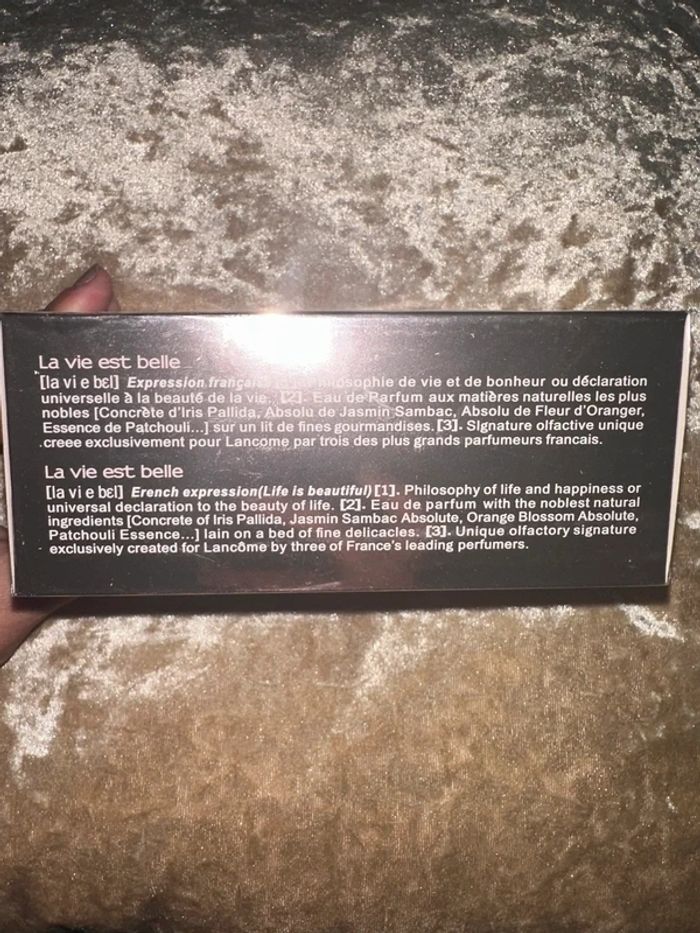 Neuf avec étiquette·LA VIE - photo numéro 4