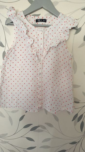 Lot de deux chemises manches courtes taille 6/7 ans