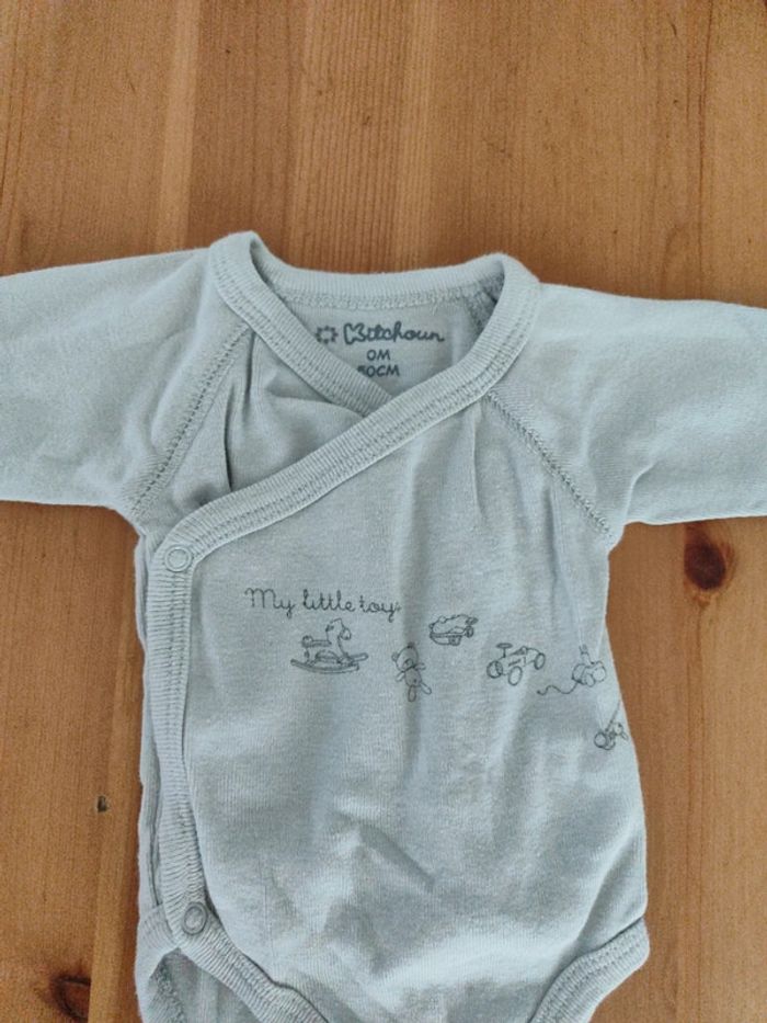 Lot 2 bodies et 1 pyjama kiabi - photo numéro 5