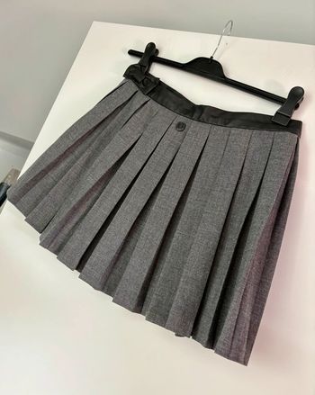 Minijupe grise plissée style écolière Chipie 38 vintage