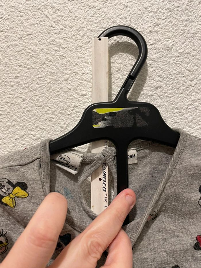 T shirt Disney minnie Daisy 24 mois - photo numéro 2