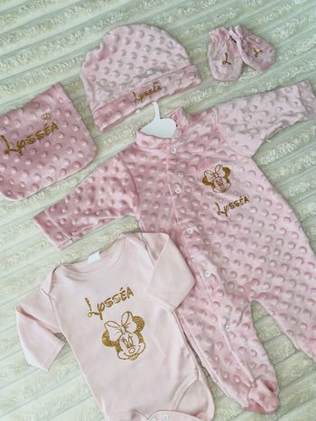 Coffret naissance bébé grenouillère body bavoir