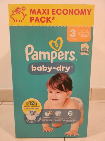 Pampers taille 3 , 136 couches