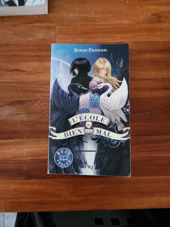 Livre : L'école du bien et du mal