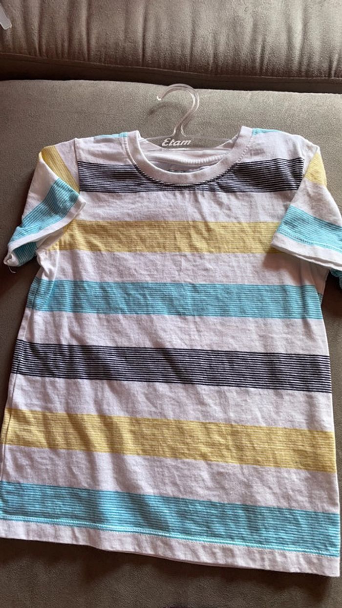 T-shirt C&A 4-5 ans 110cm