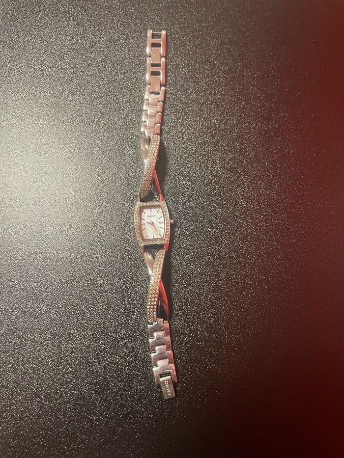 Montre DKNY