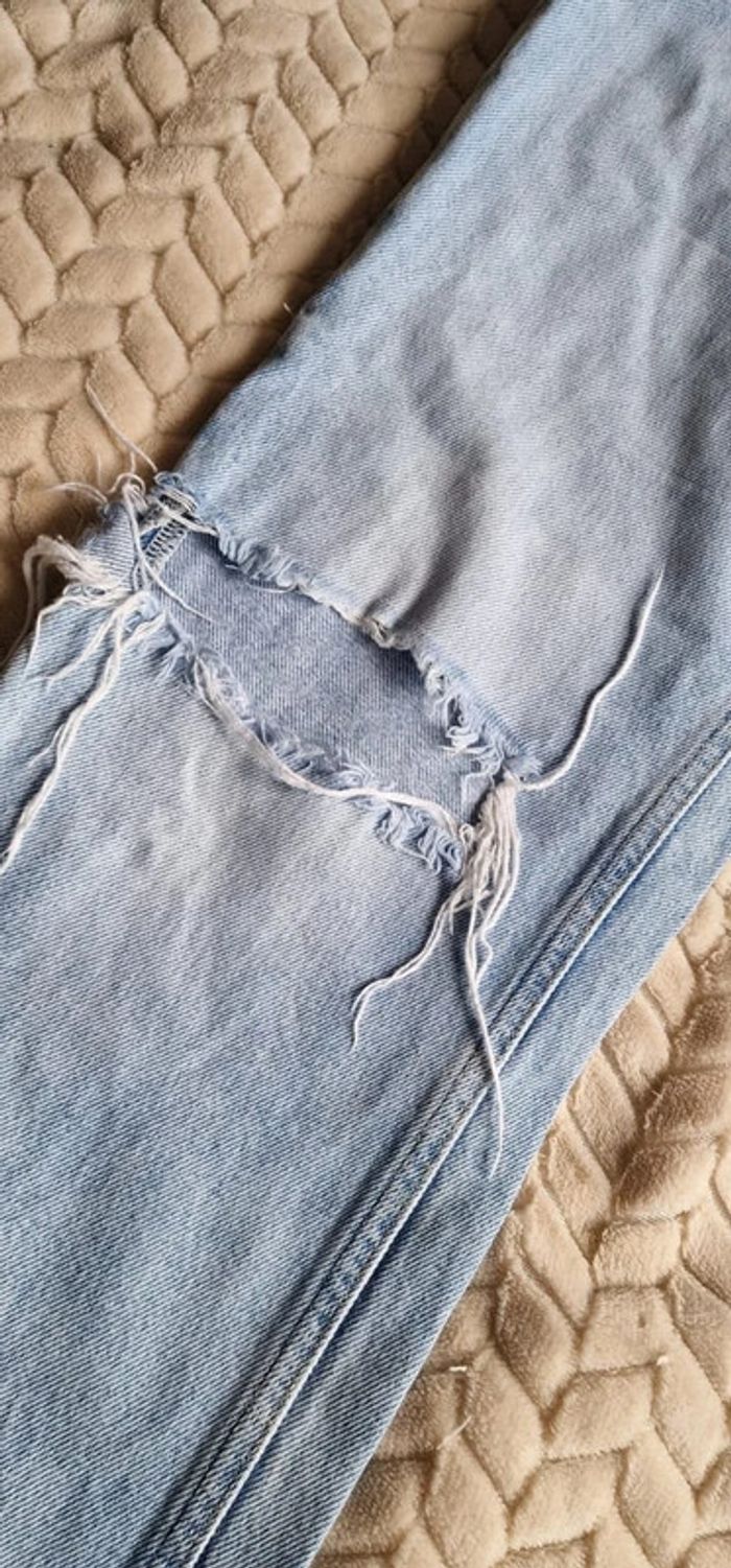 Jean droit 90's H&M genou troué bleu clair à boutonnière taille 38 - photo numéro 7