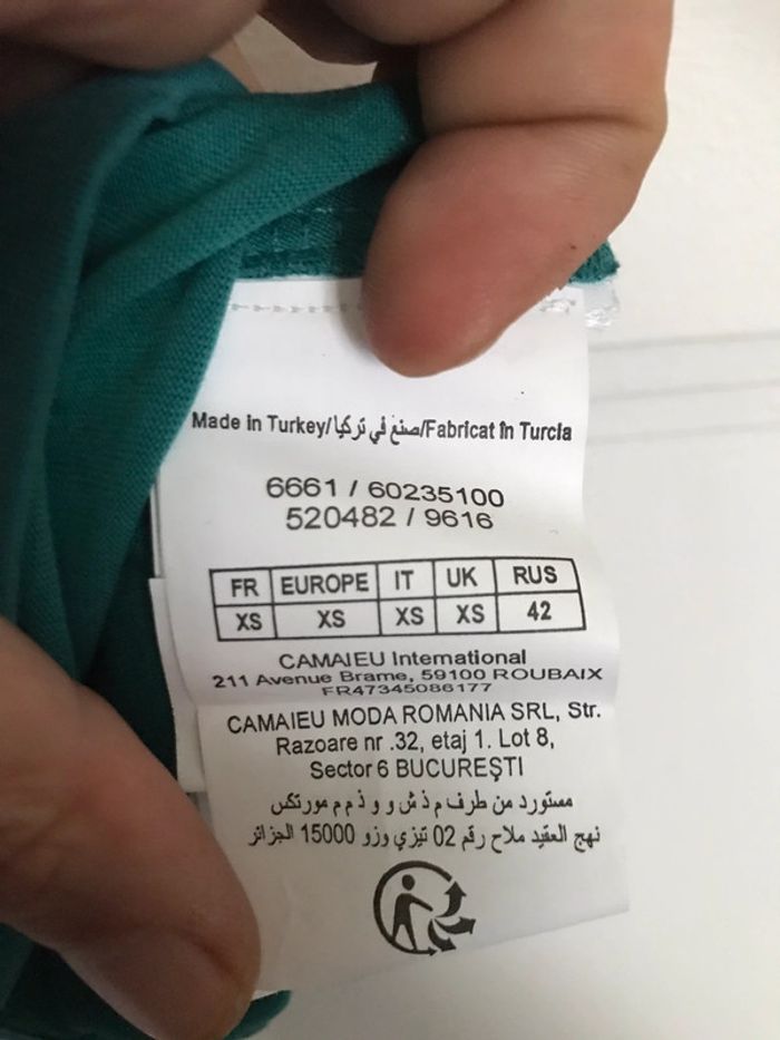 Lot de 3 hauts/t-shirts de marque Camaïeu en taille S et XS - photo numéro 5
