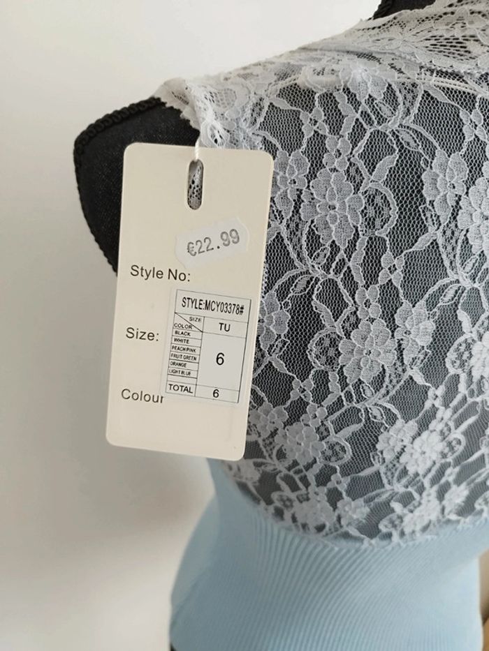Haut dentelle - photo numéro 4