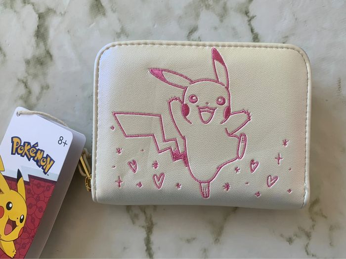 Portefeuille porte-monnaie Loungefly Pikachu