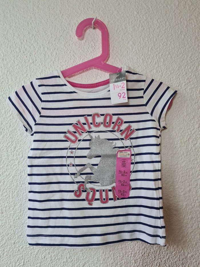 tee-shirt blanc et rayer bleu marine licorne Primark