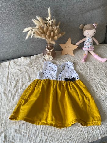 Robe Kiabi moutarde blanc