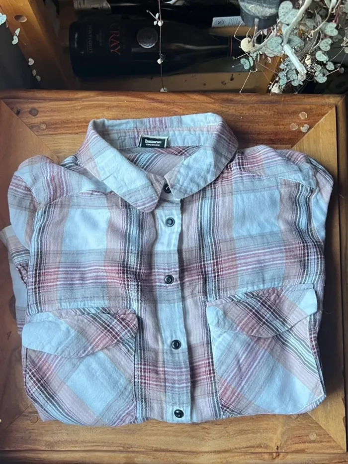 Chemise à carreaux