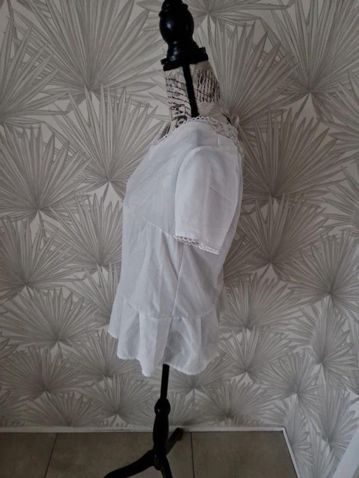 Jolie blouse manches courtes chic taille 40 - photo numéro 3