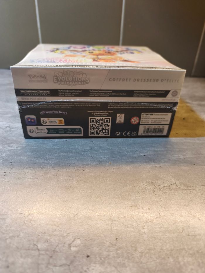 Coffret dresseur d'élite pokémon évolutions prismatiques EV8.5 -neuf et scellé ⭐ - photo numéro 7