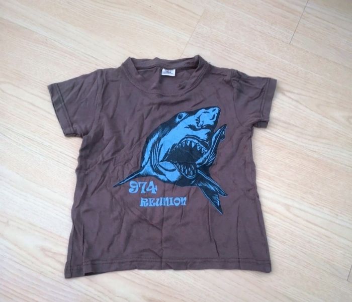 Lot de 4 tee shirt taille 4 ans - photo numéro 3