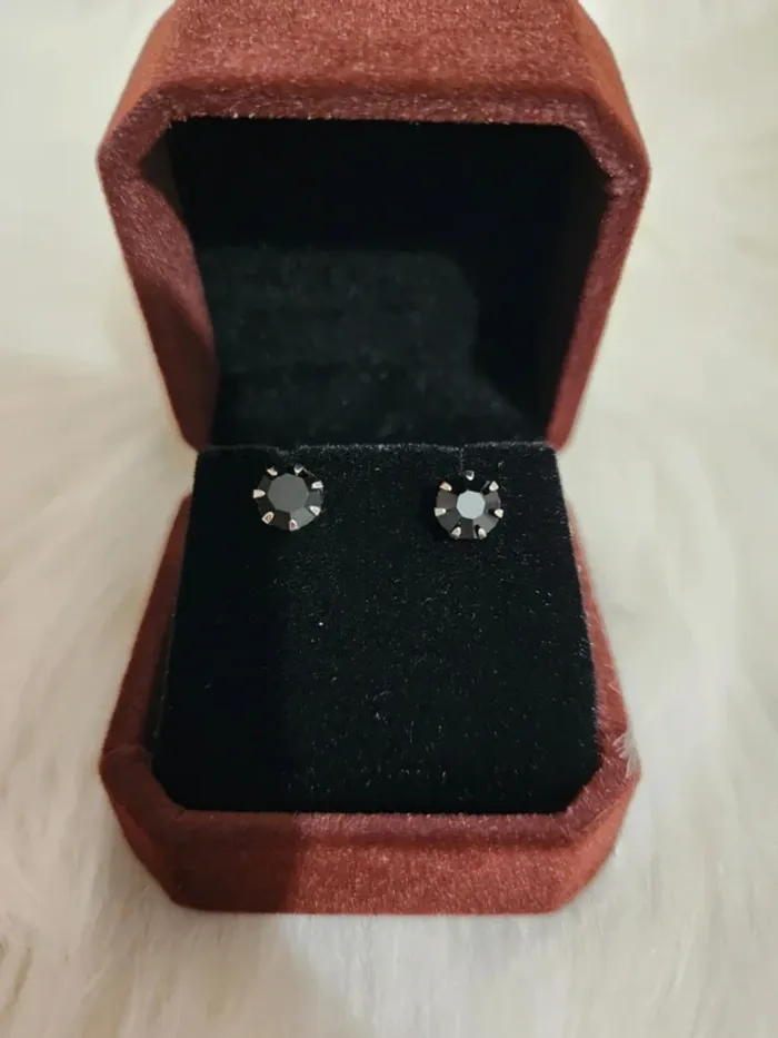 💎Boucles d’oreilles Zirconium noires 💎