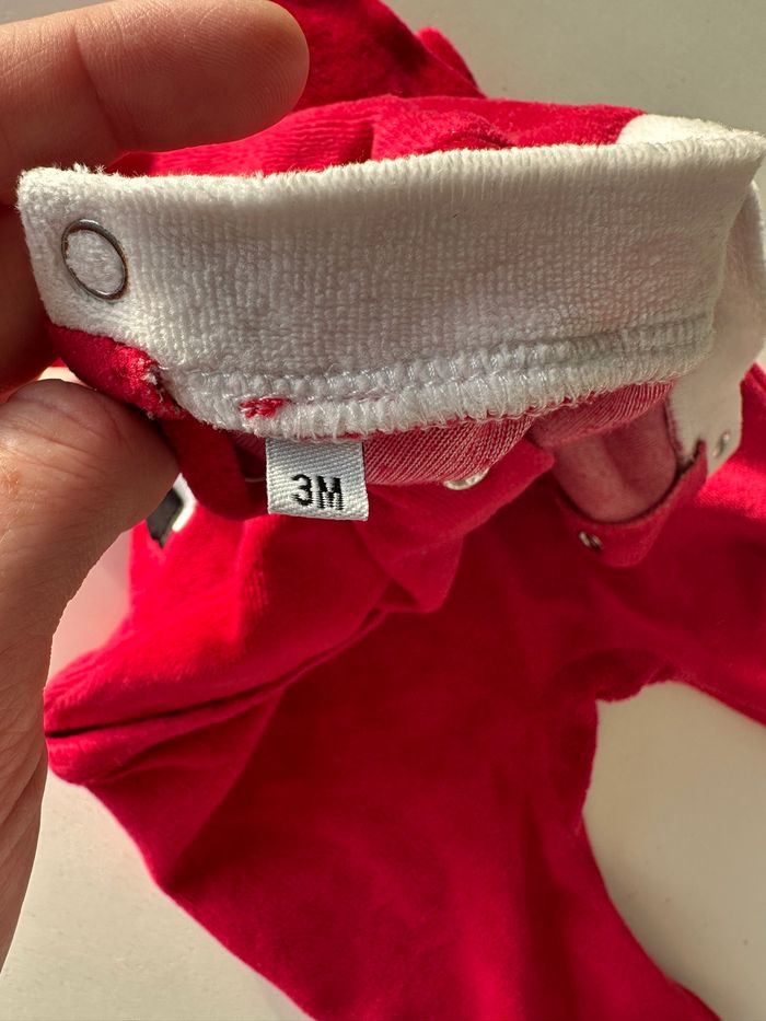 Pyjama 3 mois Père Noël - photo numéro 3