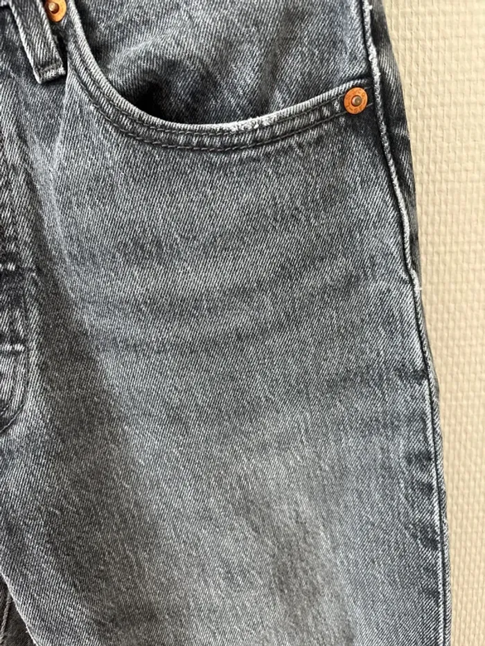 Jean Femme Levi’s 501 W25 L26 - photo numéro 3