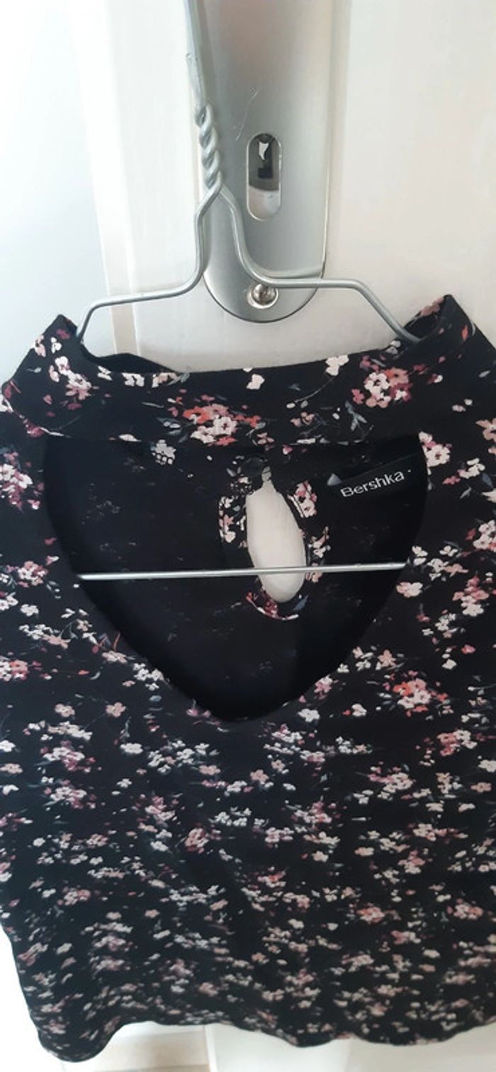 Haut fin manches longues/ Bershka / taille S - photo numéro 2