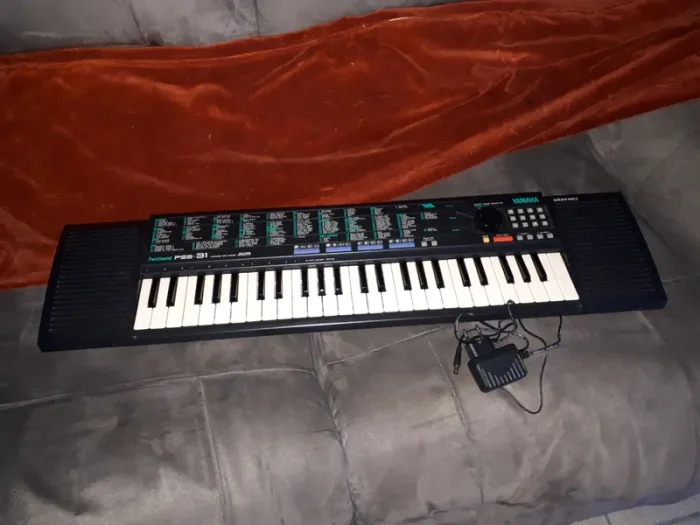 Synthétiseur yamaha pss 31