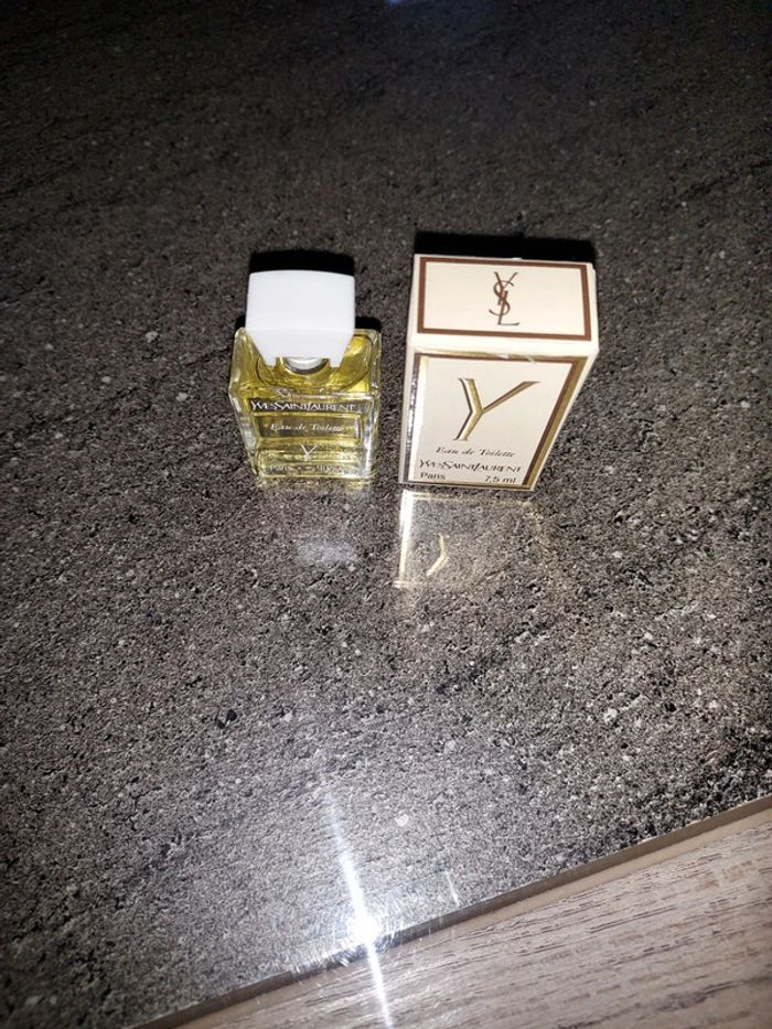 Miniature eau de toilette 7,5ml yves Saint Laurent neuve - photo numéro 6