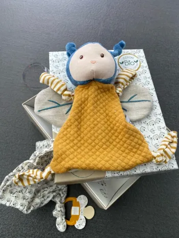 Doudou accroche tétine