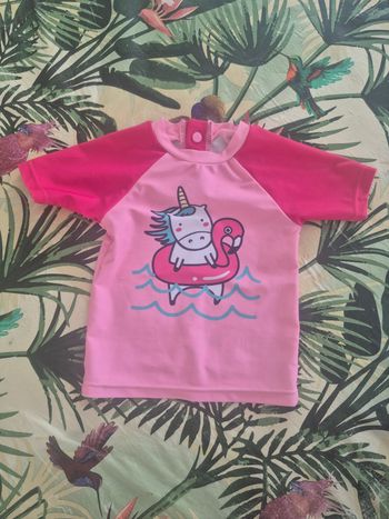 Haut anti uv bébé