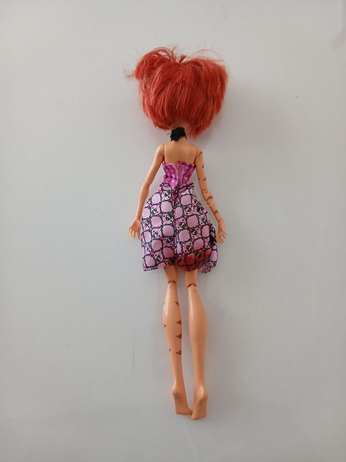 Poupée Monster High - Toralei Stripe - Mattel 2011 - photo numéro 5
