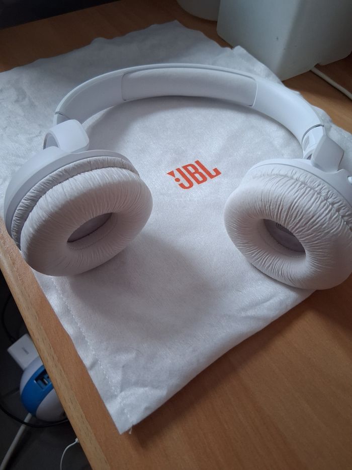 Casque Bluetooth JBL - photo numéro 3