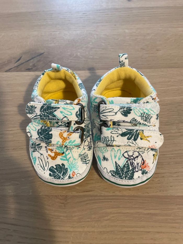 Baskets souples à scratch bébé tape à l’œil 3/6 mois